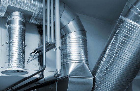 東京に拠点を置くダクト工事の専門業者が厨房の空気を浄化いたします